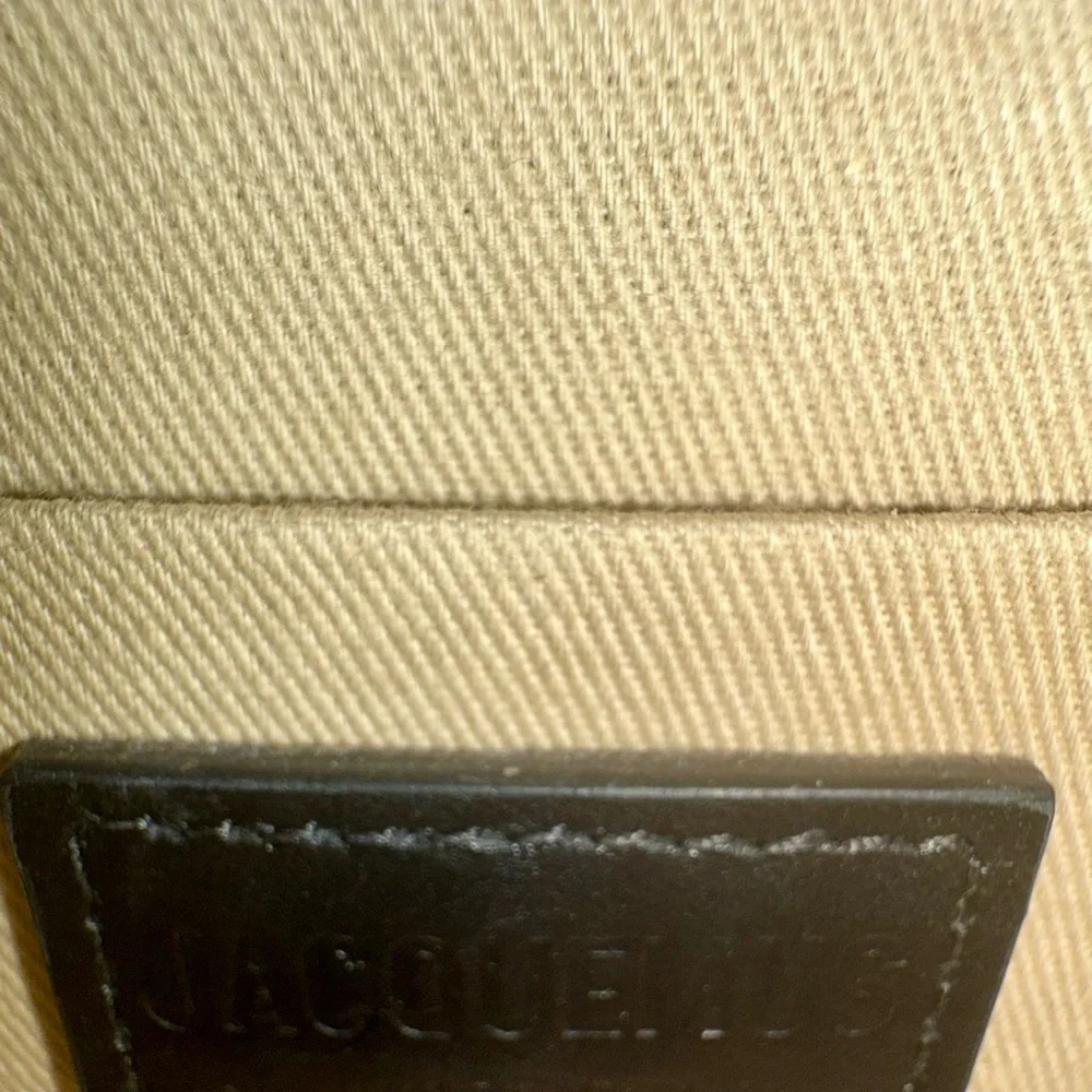 Jacquemus The Medium Chiquito bag - Picture 16 of 16